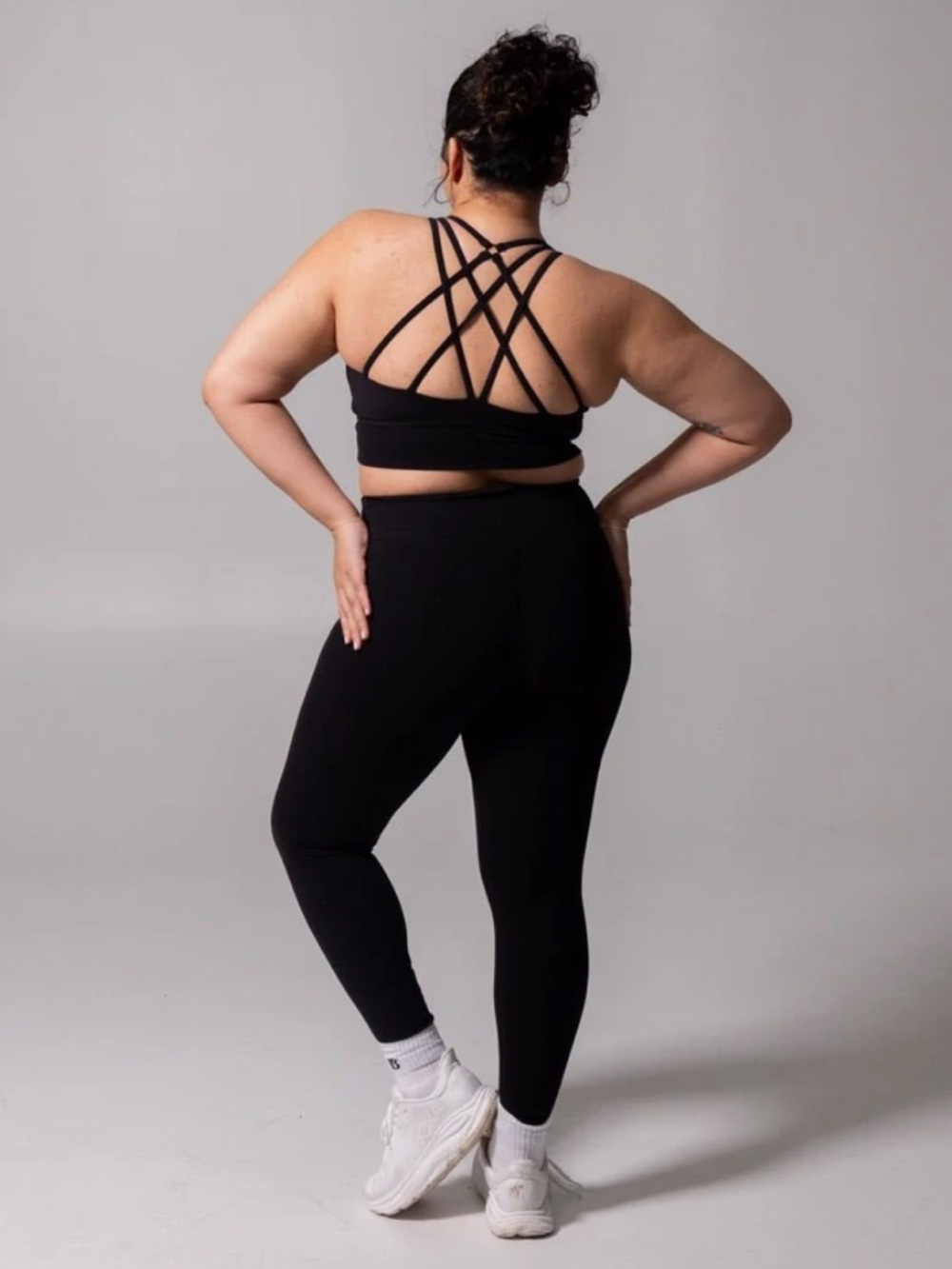 Buffbunny revolution, sports bra
